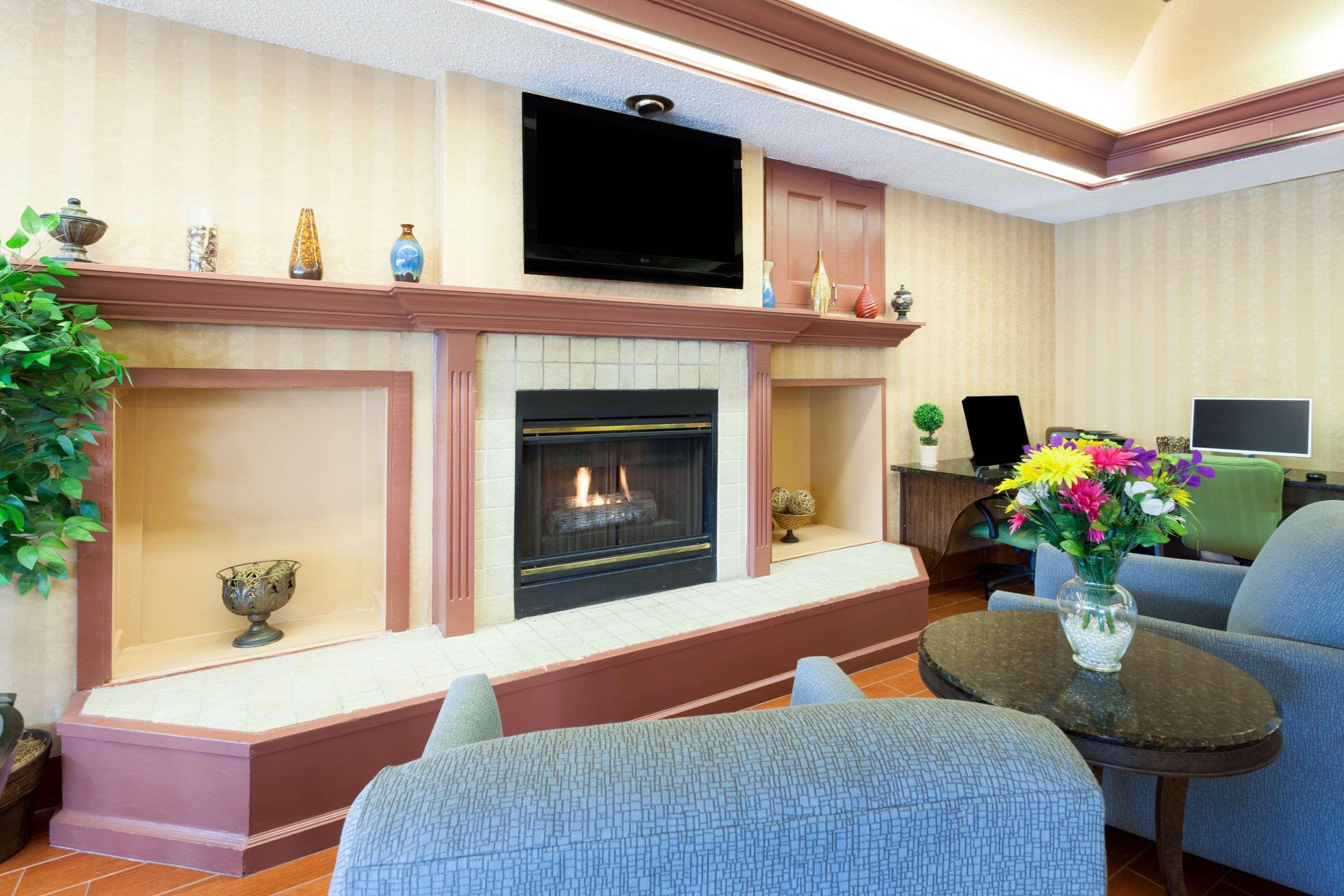 Hawthorn Suites By Wyndham Dearborn/Detroit מראה חיצוני תמונה